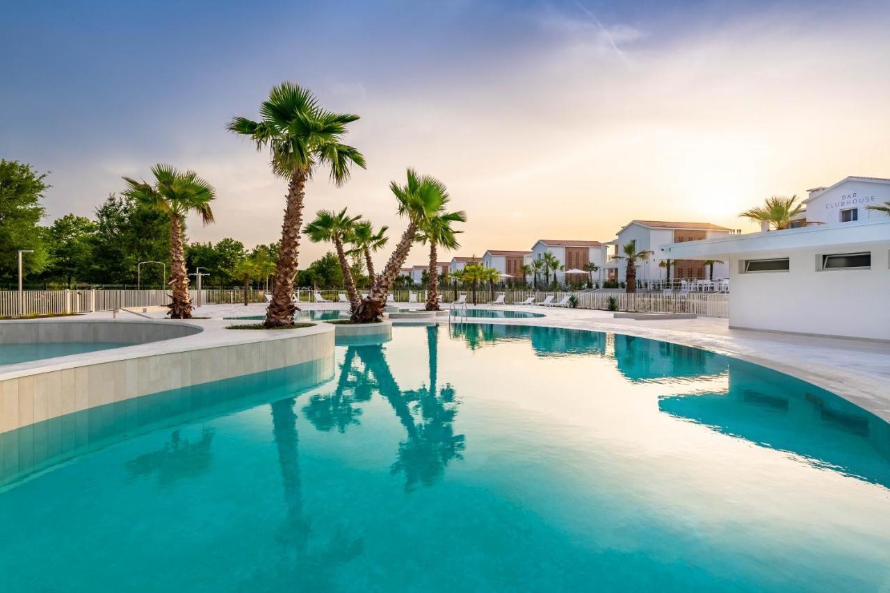 Pareus Beach Resort カオルレ エクステリア 写真